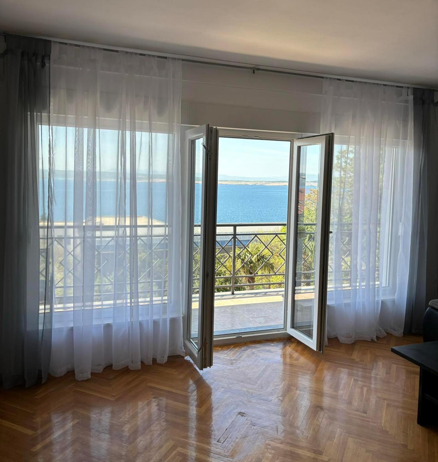 Helen Apartments Crikvenica Exteriör bild