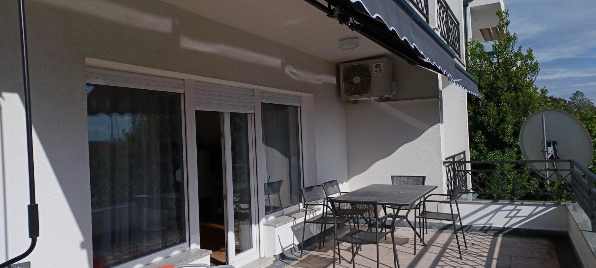 Helen Apartments Crikvenica Exteriör bild